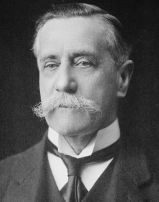 800px-Edmund_FitzAlan-Howard